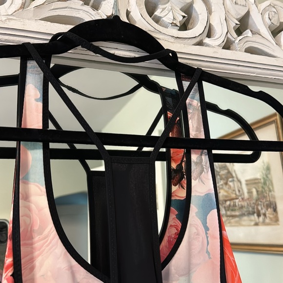 Lululemon Secret Garden Coastal Tank *LIKE NEW* - Picture 3 of 4